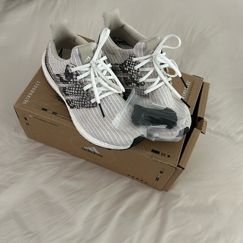 Adidas Ultraboost DNA